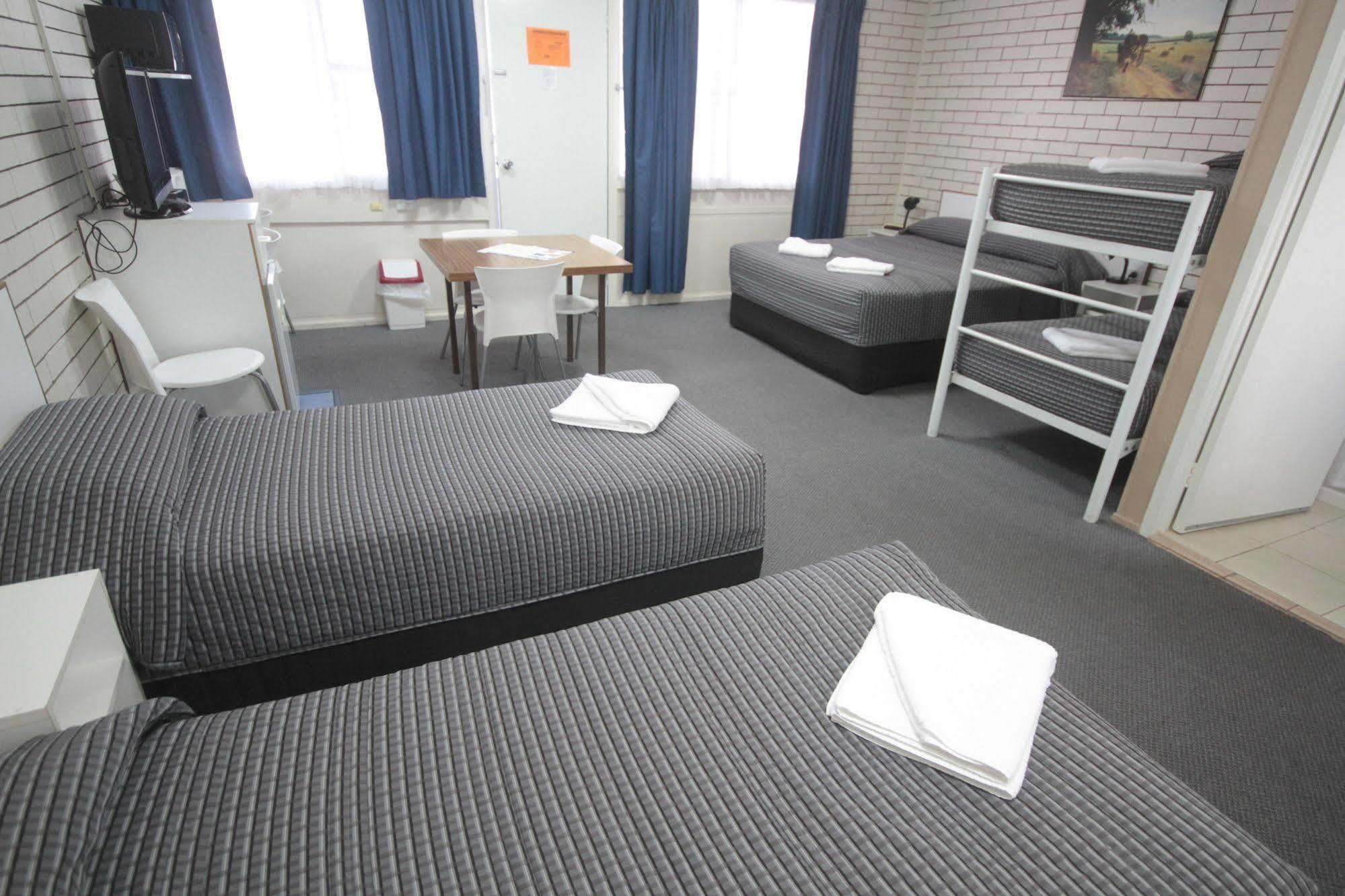 Binalong Motel Goondiwindi Esterno foto